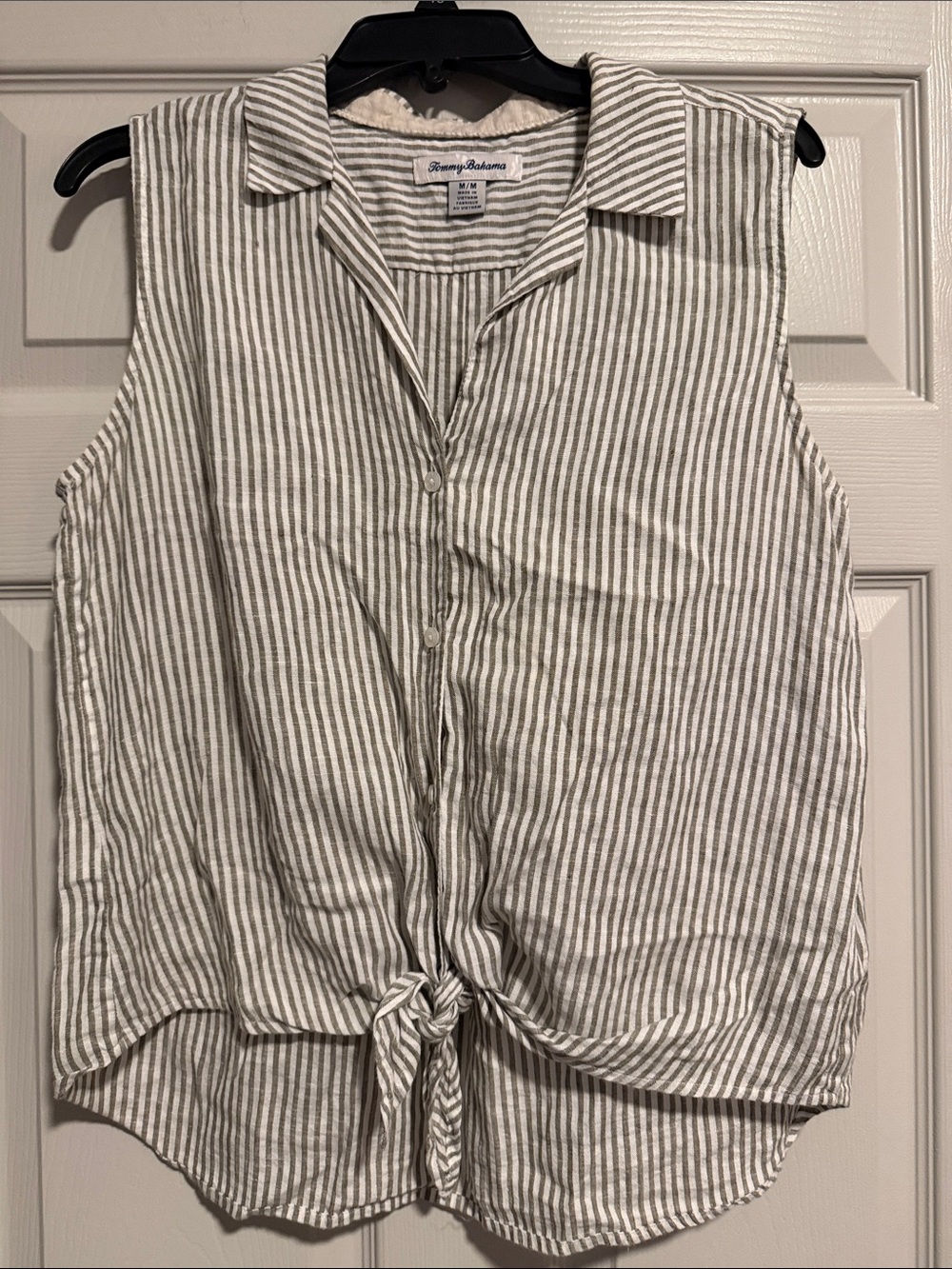 Tommy Bahama Sleeveless Button-Front Tie-Hem Striped Camisole in Beige and White